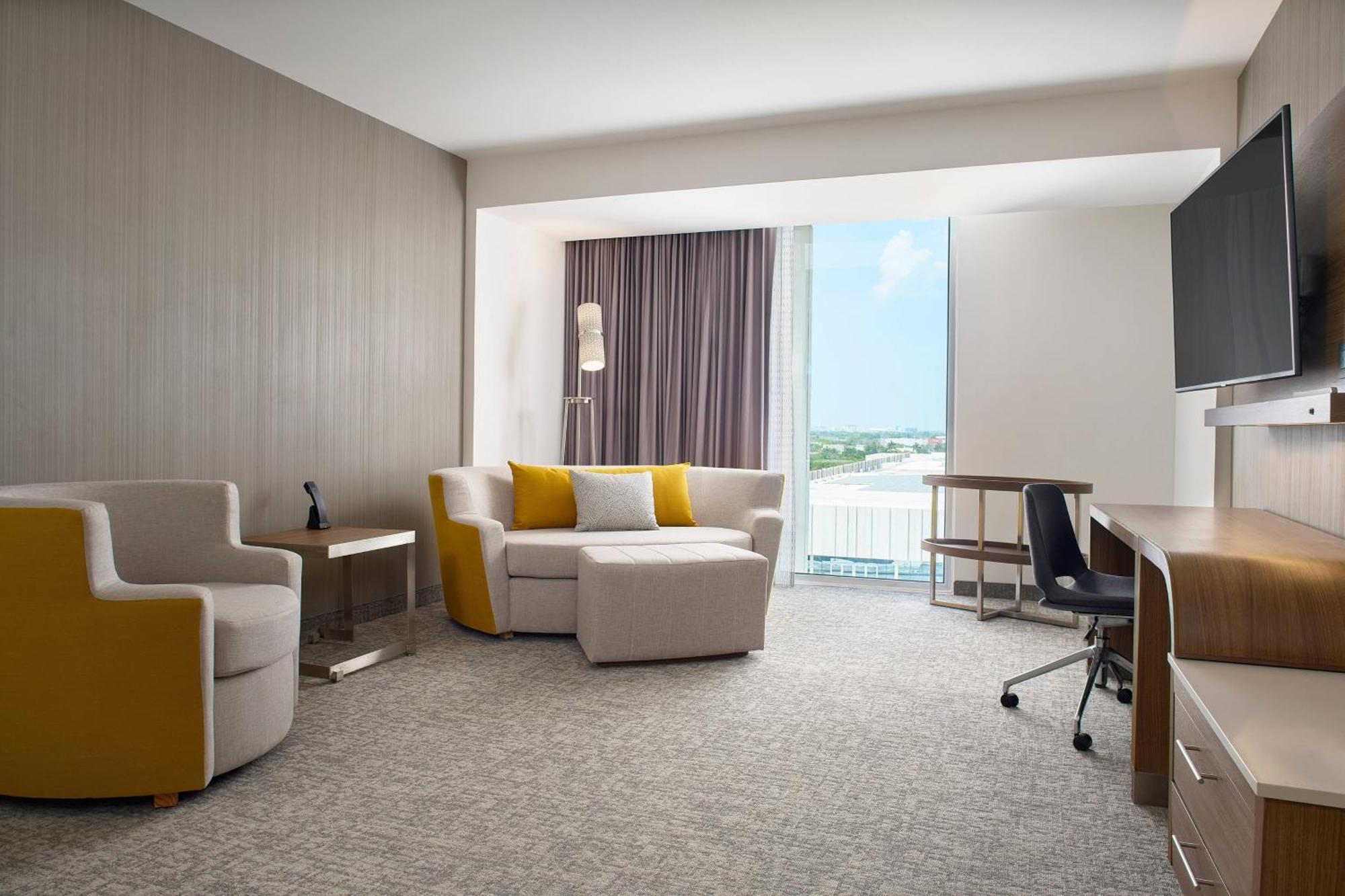 Courtyard By Marriott Merida Downtown Exterior foto